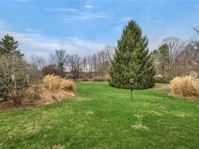 30646 Lorain Road, North Olmsted, OH 44070 Photo 24