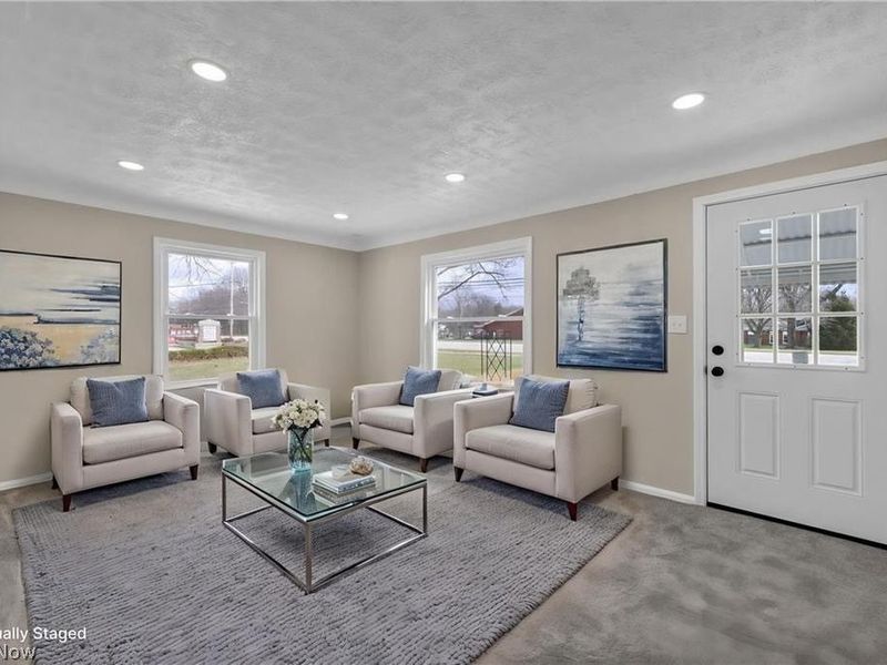 30646 Lorain Road, North Olmsted, OH 44070 Photo 5