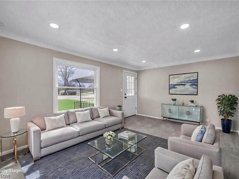 30646 Lorain Road, North Olmsted, OH 44070 Photo 6
