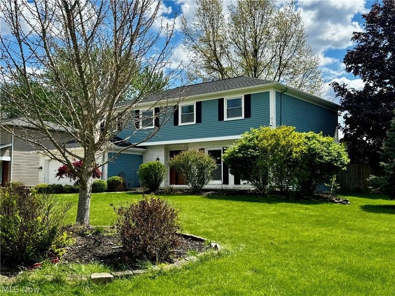 17051 Hunting Meadows Drive, Strongsville, OH 44136 Photo 3