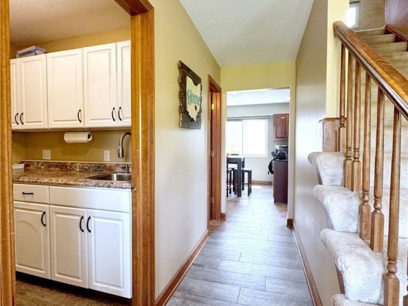 17051 Hunting Meadows Drive, Strongsville, OH 44136 Photo 30