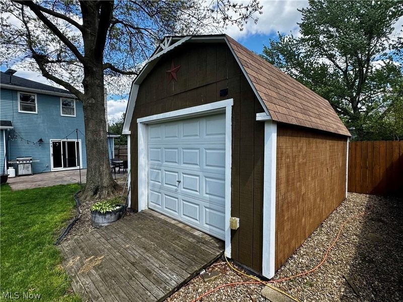 17051 Hunting Meadows Drive, Strongsville, OH 44136 Photo 45