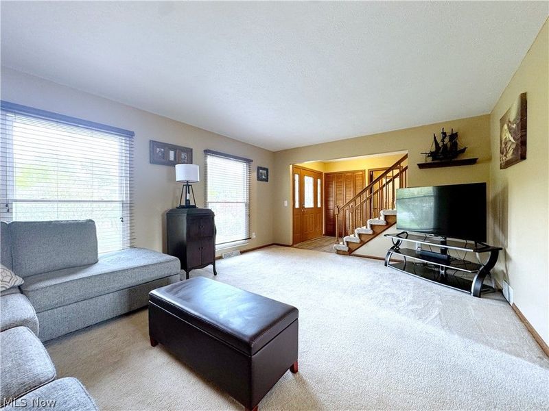 17051 Hunting Meadows Drive, Strongsville, OH 44136 Photo 6