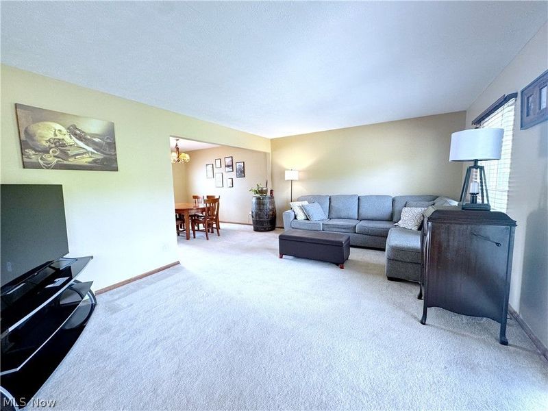 17051 Hunting Meadows Drive, Strongsville, OH 44136 Photo 7