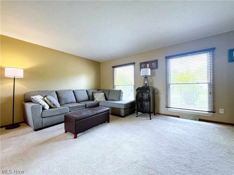 17051 Hunting Meadows Drive, Strongsville, OH 44136 Photo 8