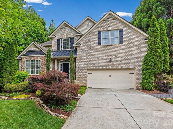 2019 Windrow Wood Court, Matthews, NC 28105