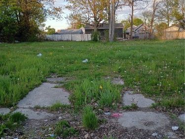 111 E Parade Avenue, Buffalo, NY 14211