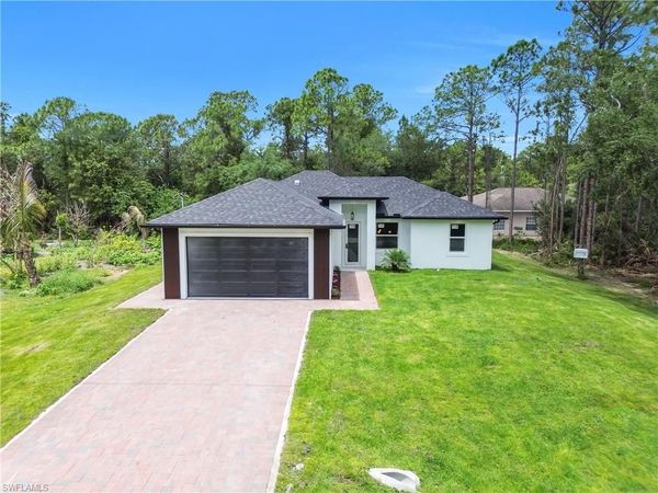 2005 Robert AVE , ALVA, FL 33920