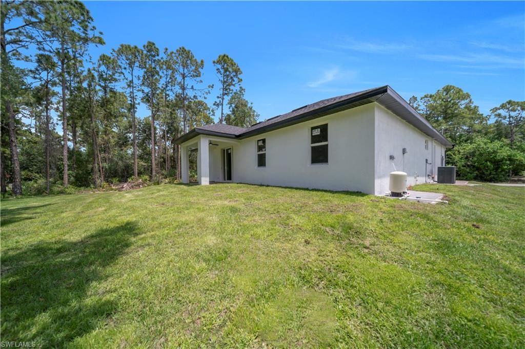 2005 Robert Ave , Alva, FL 33920 Photo