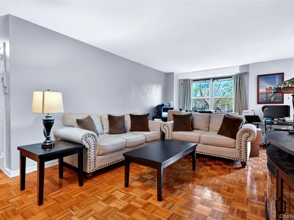 2550 Olinville Avenue, Unit 2H, Bronx, NY 10467