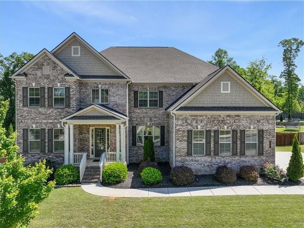 5911 Ashley Falls Lane , Flowery Branch, GA 30542