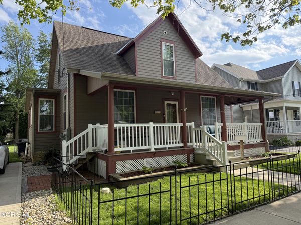517 Center Street , Findlay, OH 45840