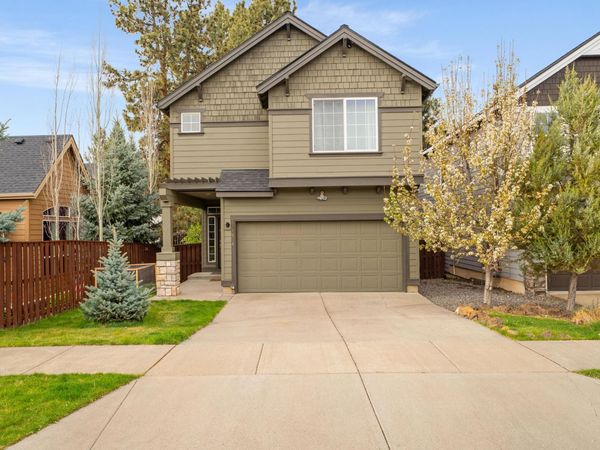 19544 Salmonberry Court, Bend, OR 97702