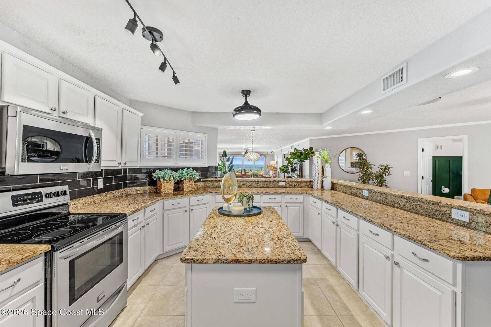 1493 S Atlantic Avenue, Unit 21, Cocoa Beach, FL 32931 Photo