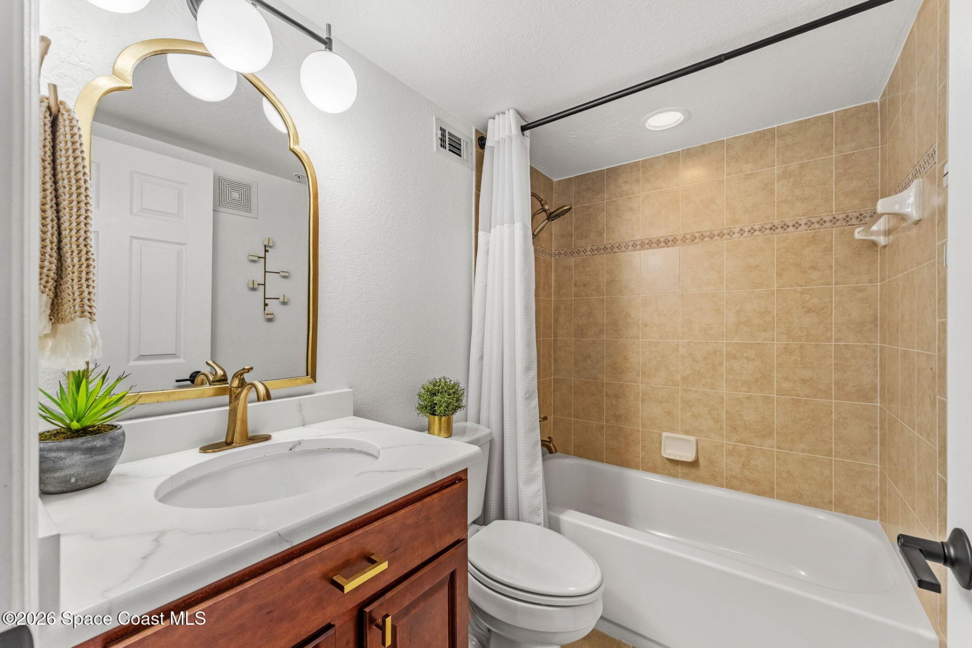 1493 S Atlantic Avenue, Unit 21, Cocoa Beach, FL 32931 Photo