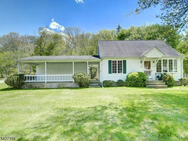 24 George St, Mine Hill, NJ 07803
