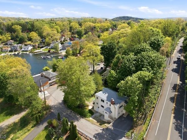 119 Lakeside Blvd, Hopatcong, NJ 07843