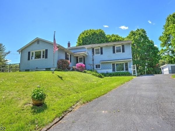 954 State Route 173, Bloomsbury, NJ 08804