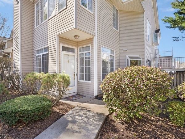 89 Birchwood Road, Bedminster, NJ 07921