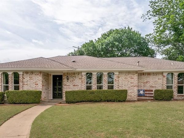 2720 Leameadow Drive, Plano, TX 75075