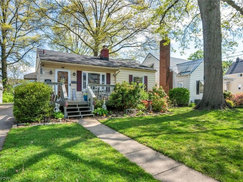 312 Linwood Street, Cuyahoga Falls, OH 44221 Photo 3