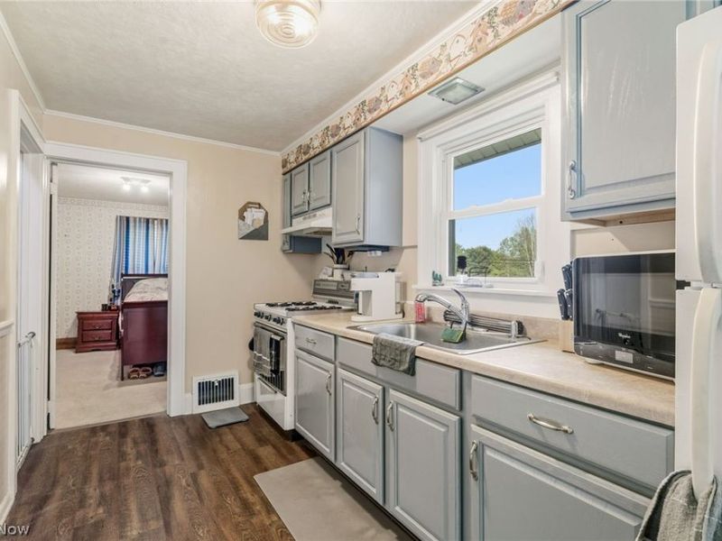 11136 Orrville Street NW, Massillon, OH 44647 Photo 9
