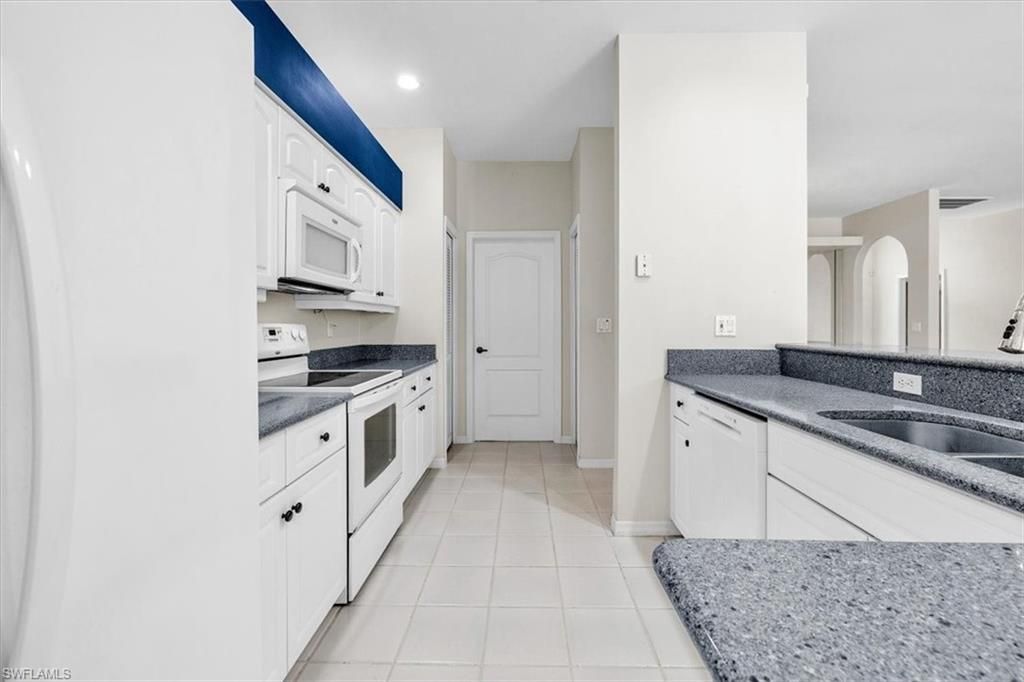 8145 Breton Cir, Fort Myers, FL 33912 Photo