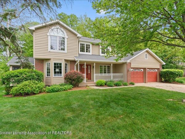 3750 Observatory Lane, Holt, MI 48842