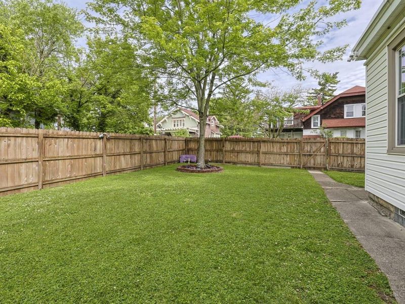 5721 Hamilton Avenue, Cincinnati, OH 45224 Photo 36