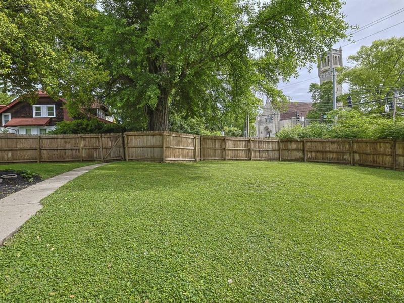 5721 Hamilton Avenue, Cincinnati, OH 45224 Photo 41