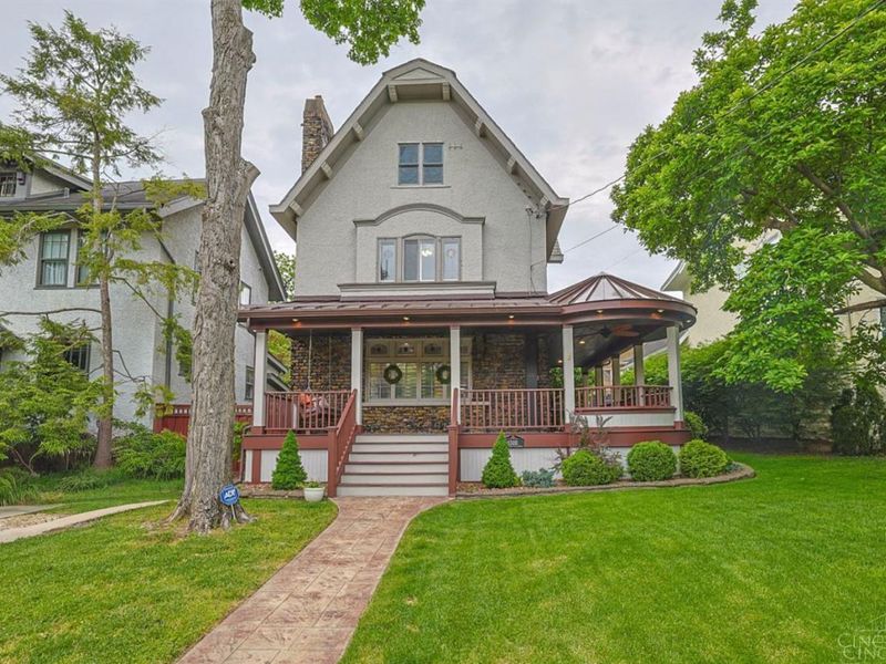 1308 Edwards Road, Cincinnati, OH 45208 Photo 2