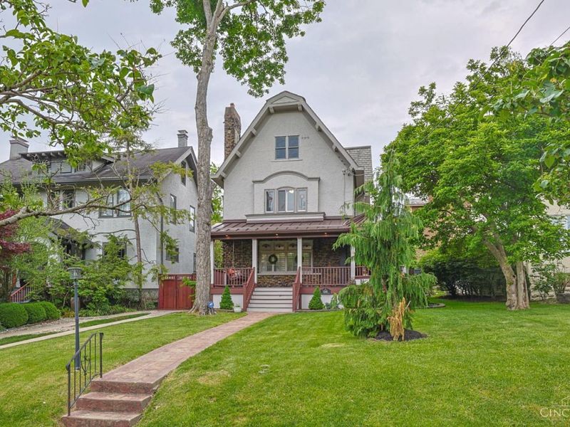 1308 Edwards Road, Cincinnati, OH 45208 Photo 3