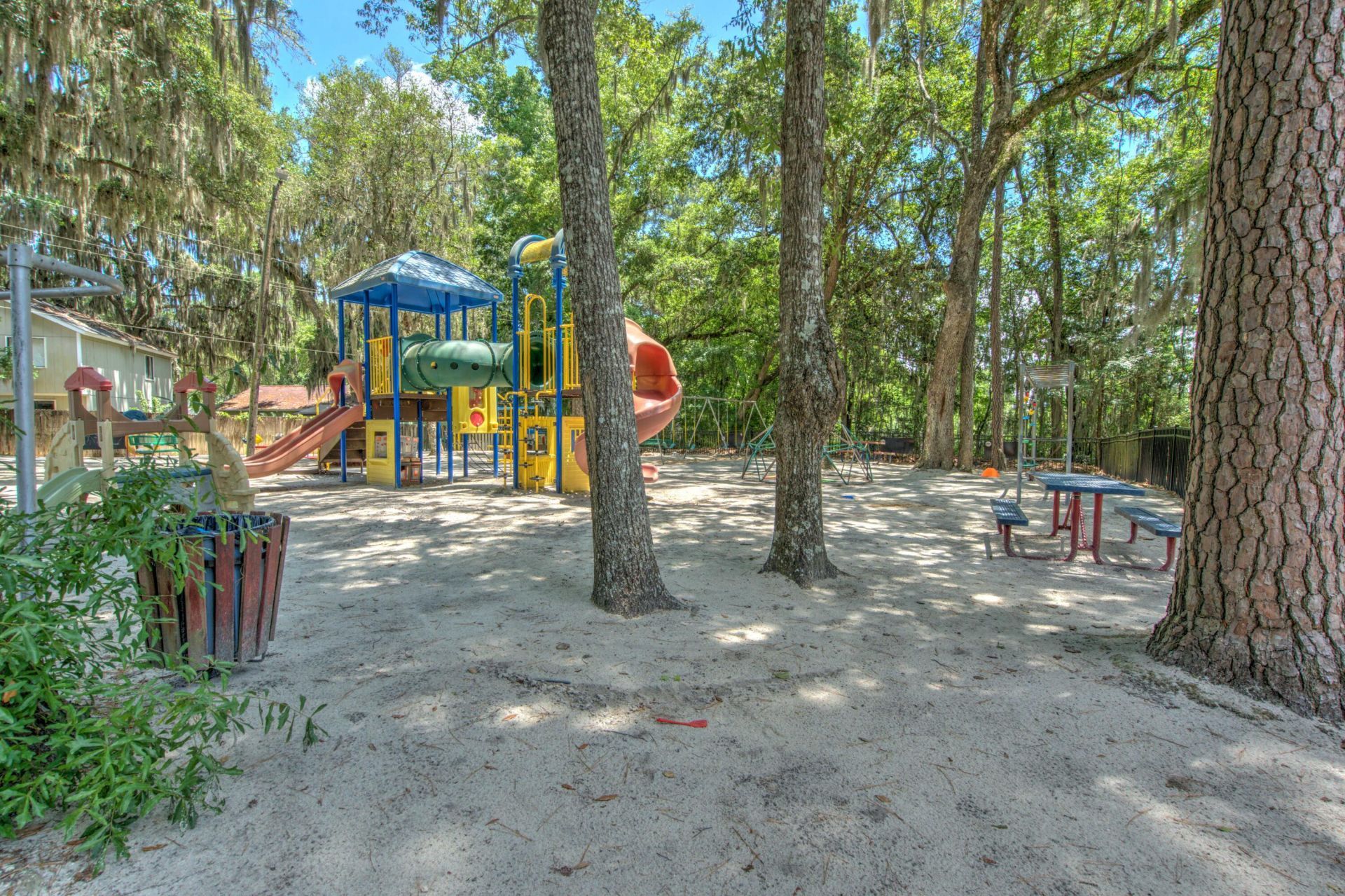 107 Stratford Drive Photo 28