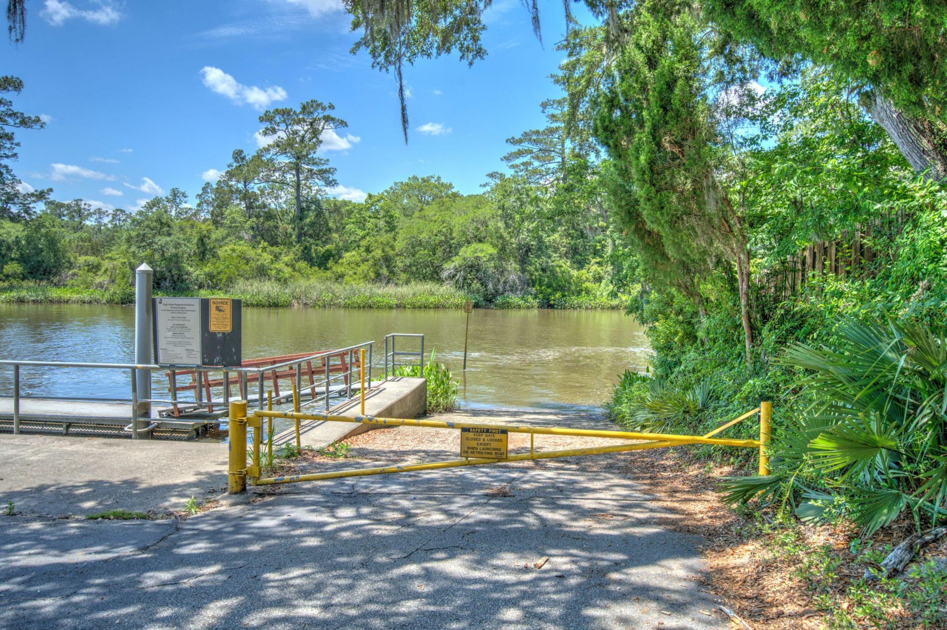 107 Stratford Drive Photo 32