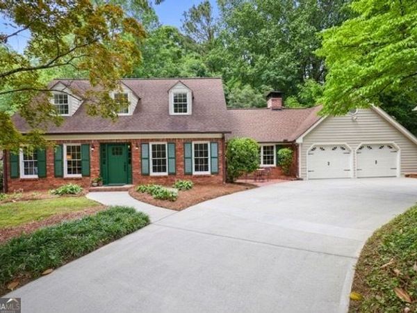 475 Tanacrest Drive, Atlanta, GA 30328