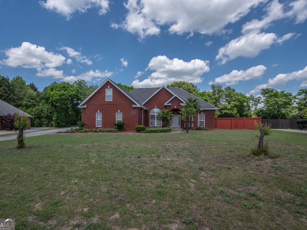 644 Trails End Circle, Bonaire, GA 31005