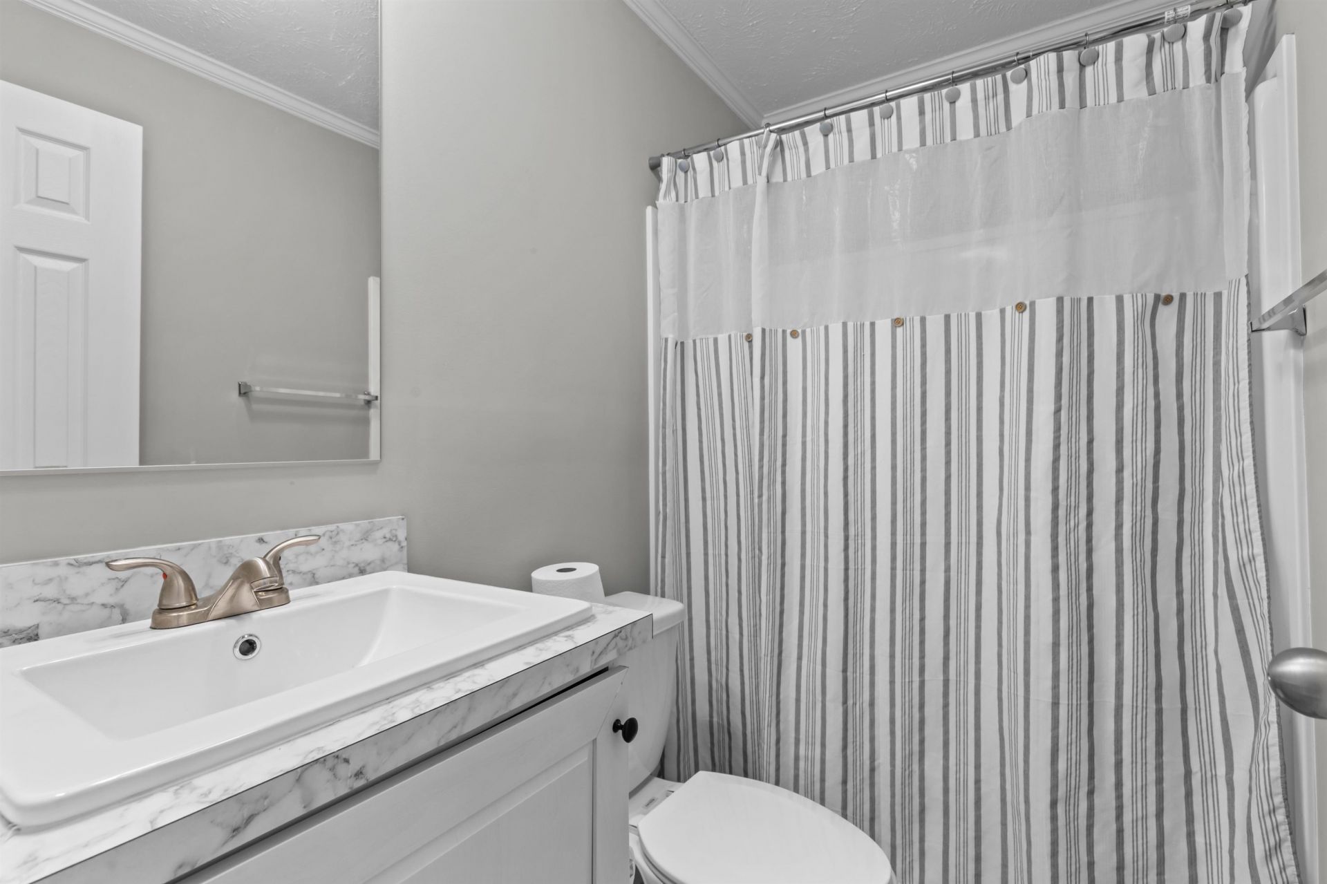 108 Shetland Woods Dr. Photo 28