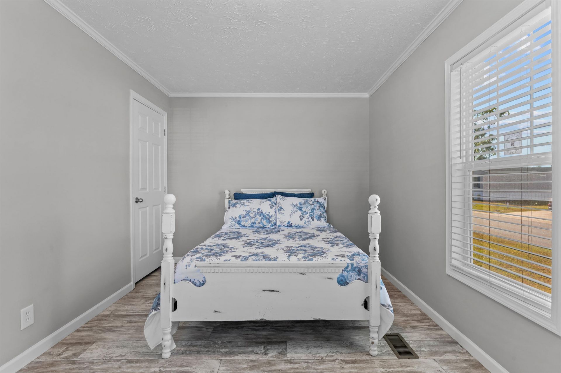 108 Shetland Woods Dr. Photo 29