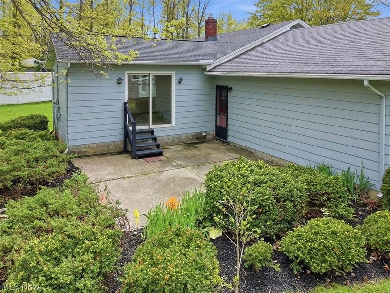 950 Southwood Drive, Ashtabula, OH 44004 Photo 3