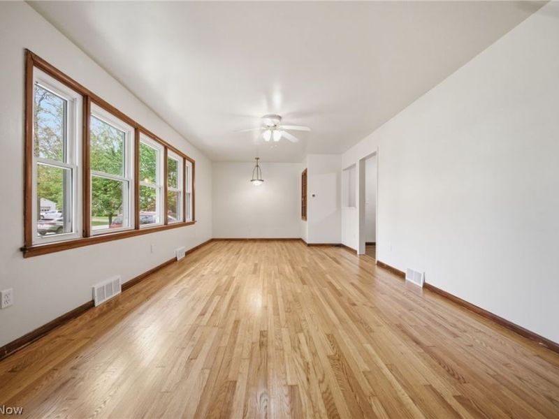 950 Southwood Drive, Ashtabula, OH 44004 Photo 6