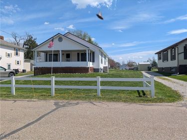 229 Church Street, Hopedale, OH 43976