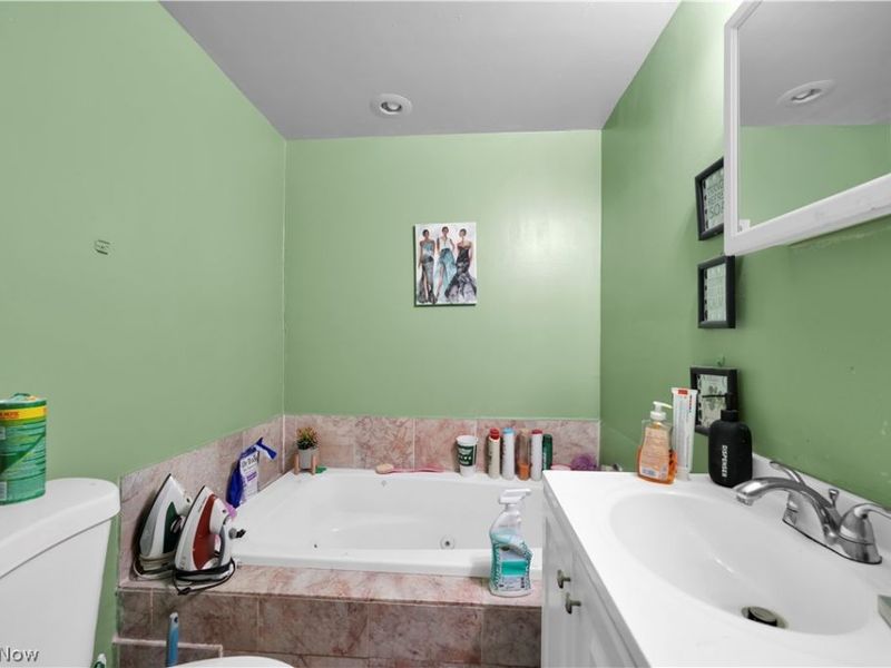 1476 W 107th Street, Cleveland, OH 44102 Photo 19