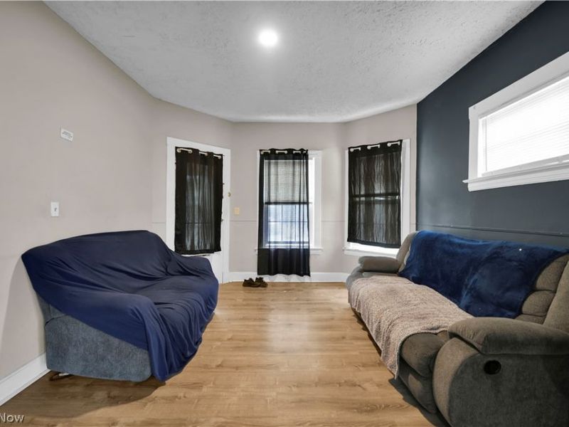 1476 W 107th Street, Cleveland, OH 44102 Photo 4