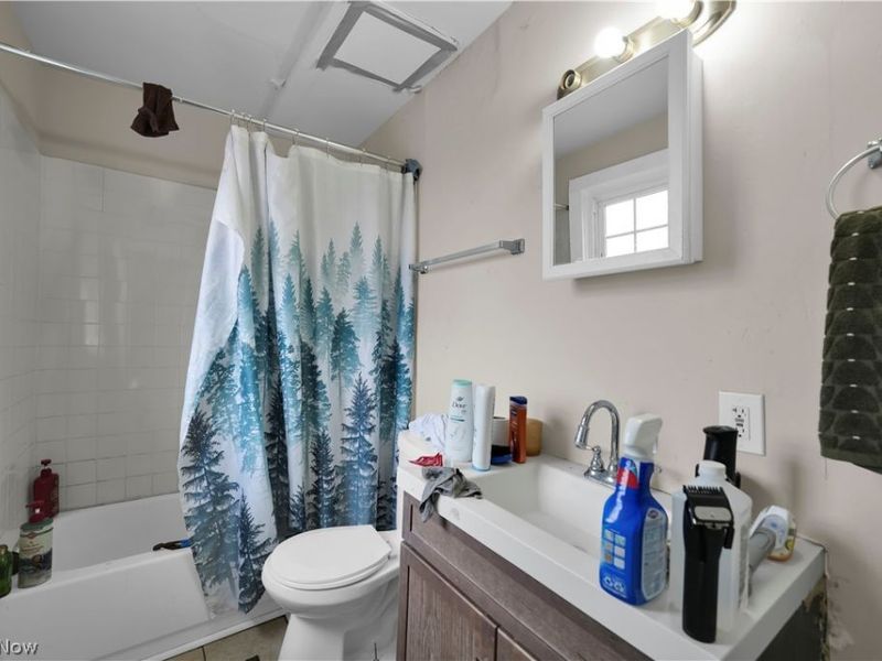 1476 W 107th Street, Cleveland, OH 44102 Photo 8