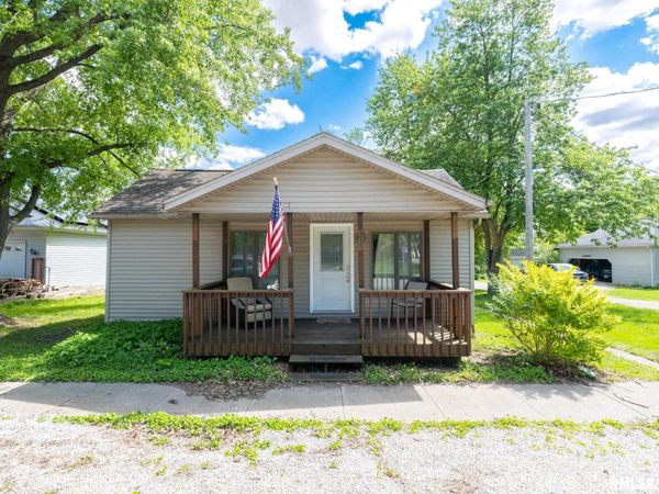 301 E PEARL Street, Danvers, IL 61732
