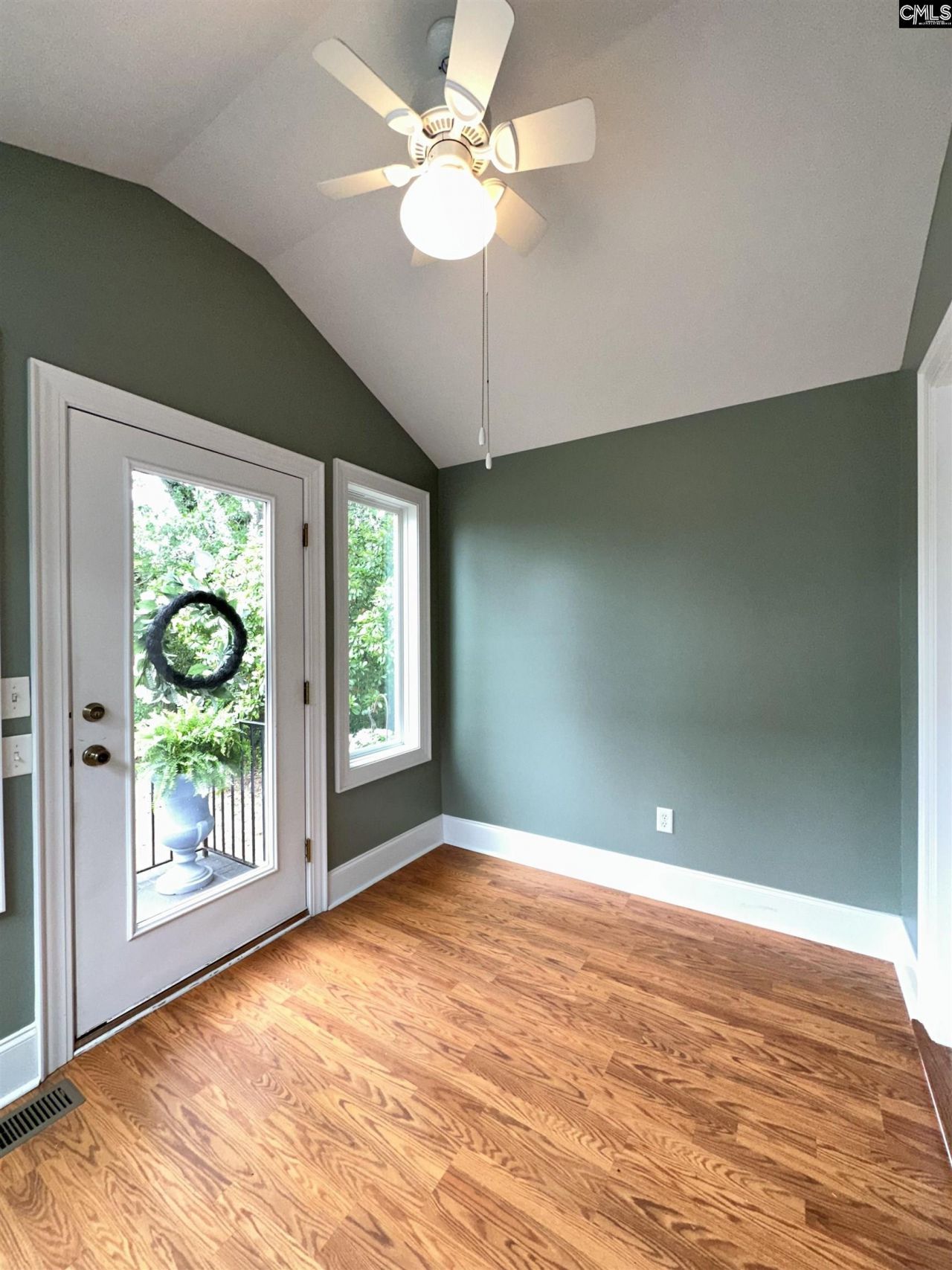 476 Brooks Avenue  Photo 32
