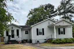 476 Brooks Avenue  photo 4