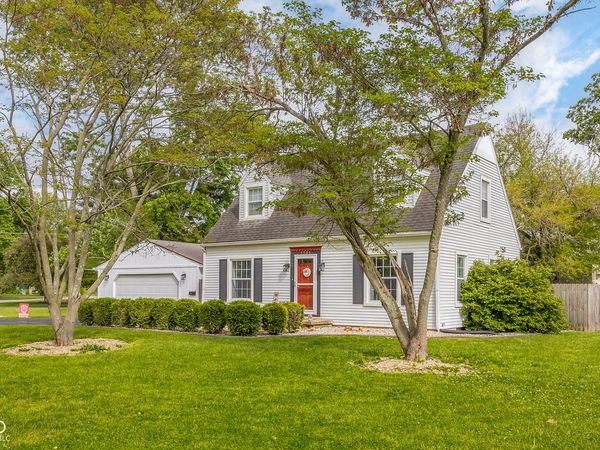 1301 Laurel Drive , Columbus, IN 47203