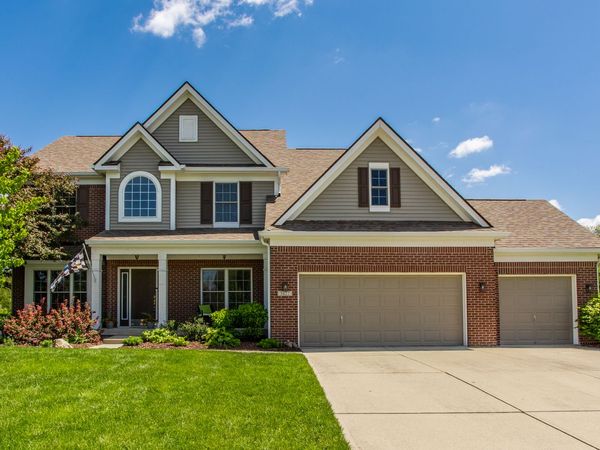 3627 Mossy Rock Drive, Zionsville, IN 46077