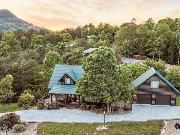 1347 Zachary Thomas Lane, Sevierville, TN 37876